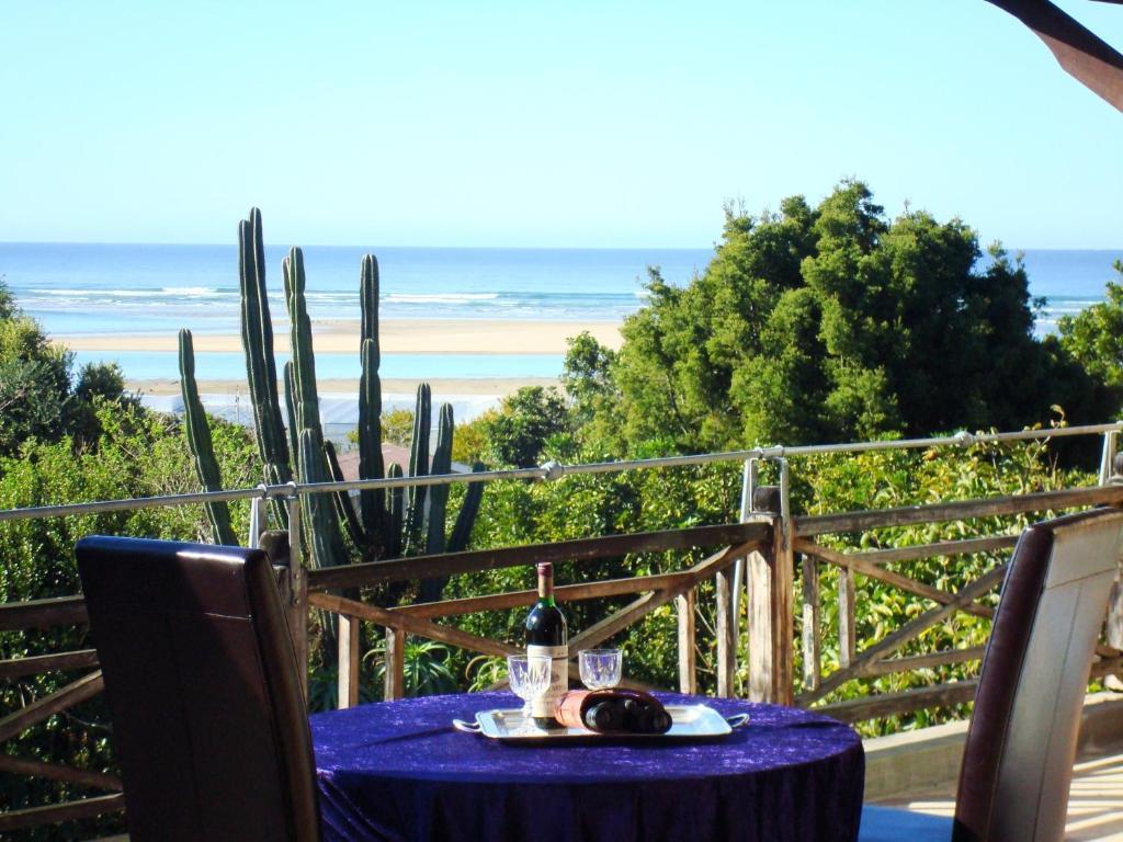 A Whale Of A View Bed & Breakfast Plettenberg Bay Eksteriør billede